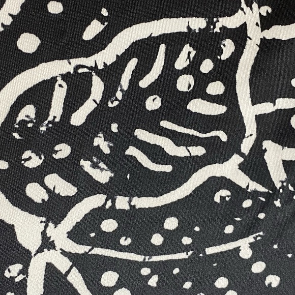 Chicos Top Womens 1 Medium Black White Flouncy Ruffle Sleeve V-Neck Boho Classic - Picture 7 of 16